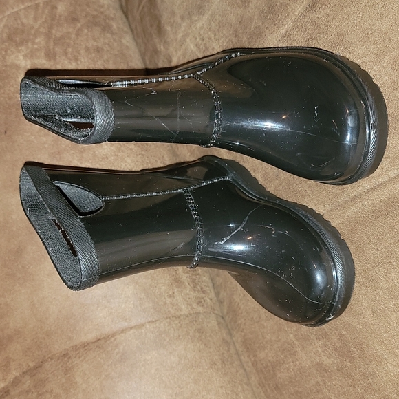 UGG Kids T Rahjee Pull-on Boot - Picture 6 of 9